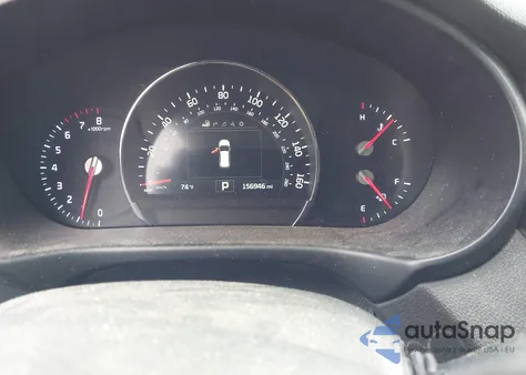 2016 Kia Sorento 3.3L Sx z USA, uszkodzony, nr VIN 5XYPK4A54GG037681